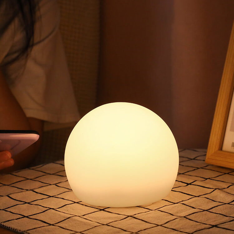 Solara – Moderne Geometrische LED Nachtlampe