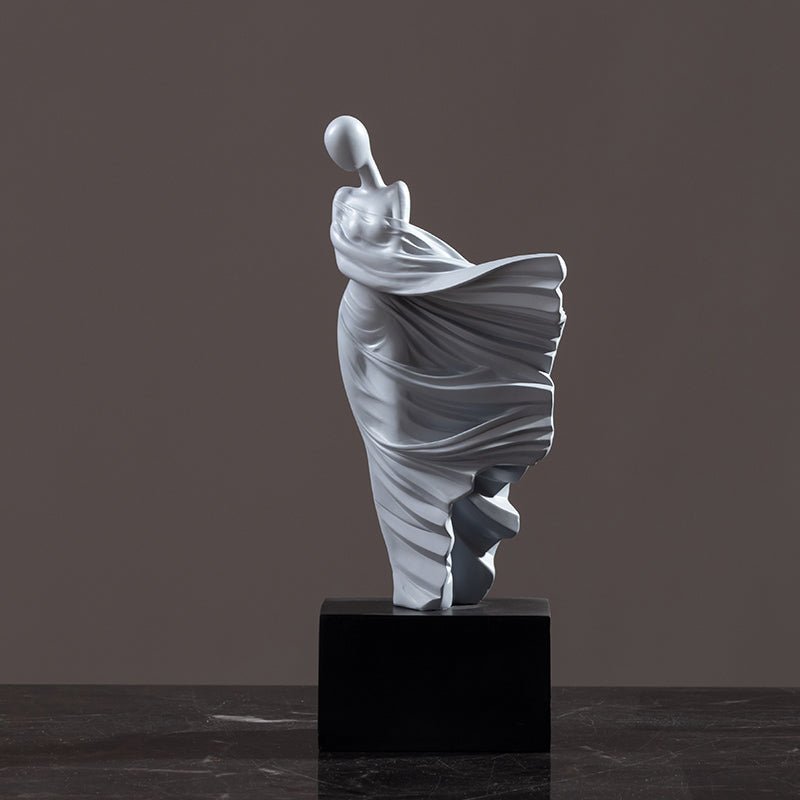 Alariel – Tischskulptur „Queen of the Wind“