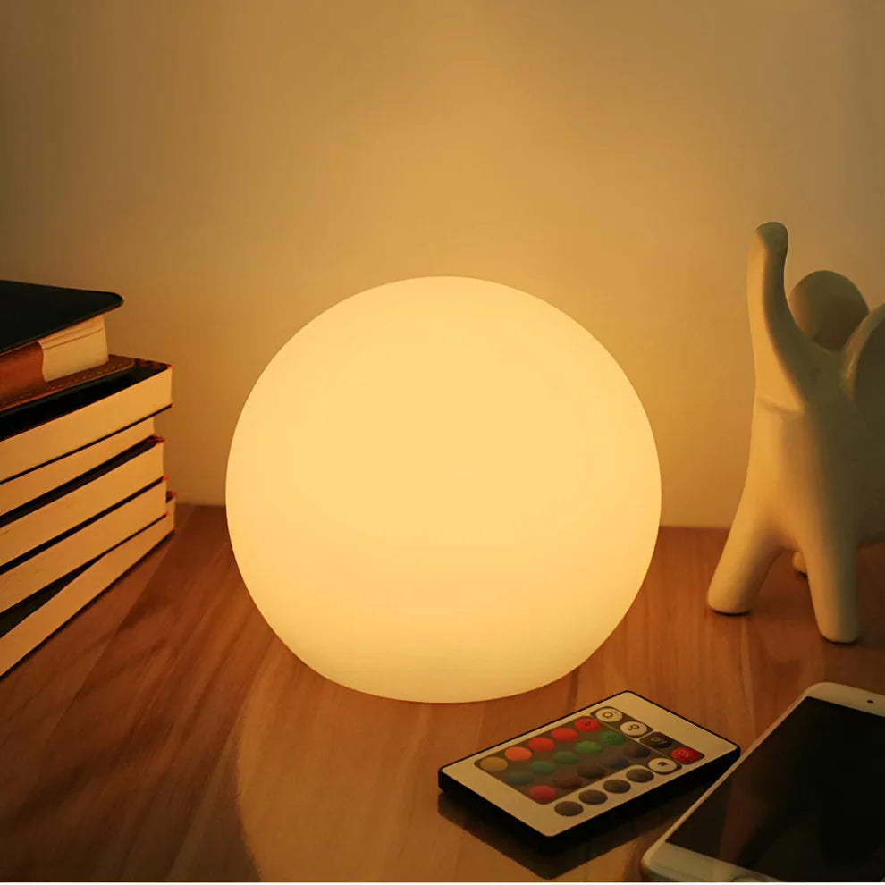 Thessara – LED-Tischlampe