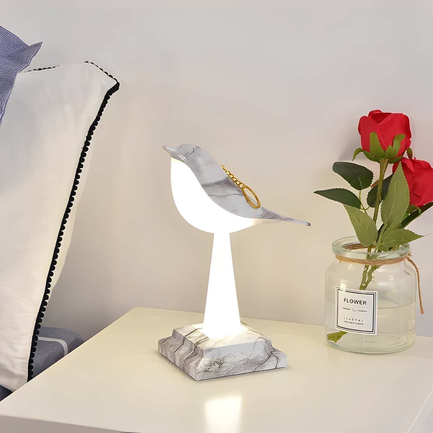 Metina – Moderne Stehlampe