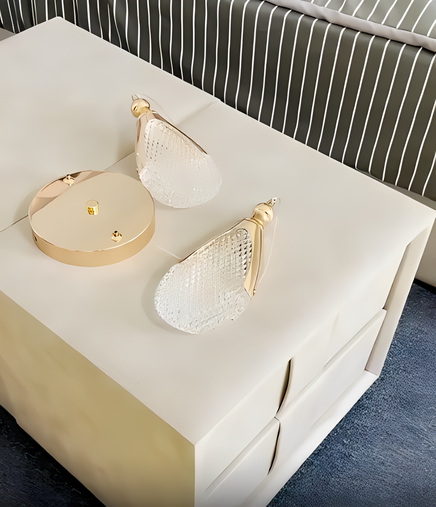 Himari – Goldene Kristall-Pendelleuchte