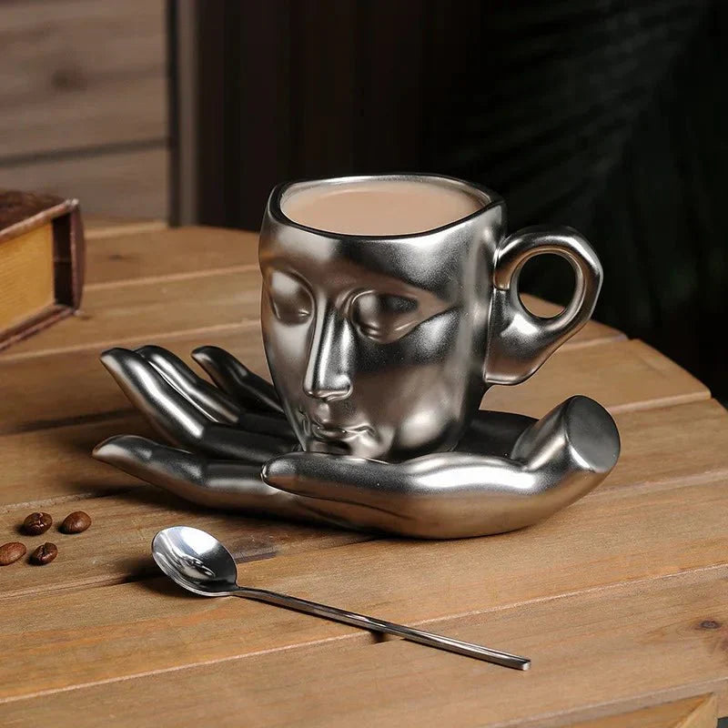 BrewFace – Kaffeetassen im Gesichtsstil für minimalistische Ästhetik