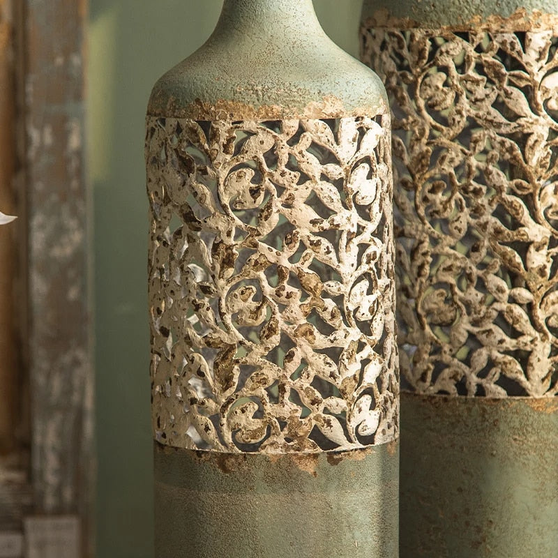 Denise – Retro Metallbodenvase