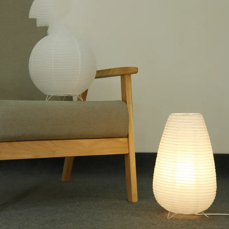 Aiko – Japanische Reispapier Tischlampe