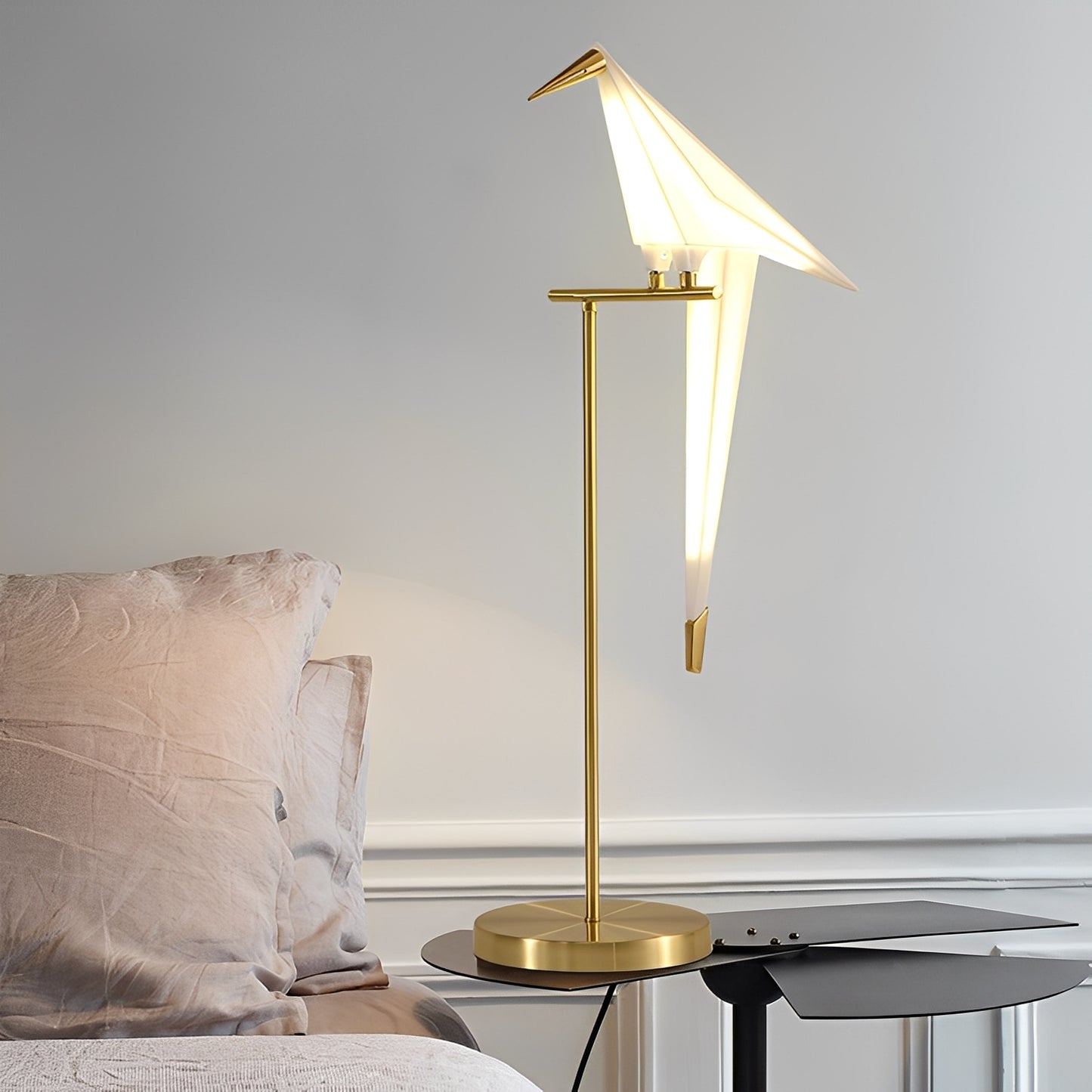 Origa – Postmoderne Tischlampe im Kranich-Design