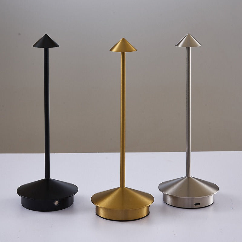 Noelle – Moderne LED Tischlampe