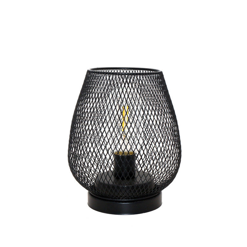 Averin – Retro Tischlampe aus Eisen
