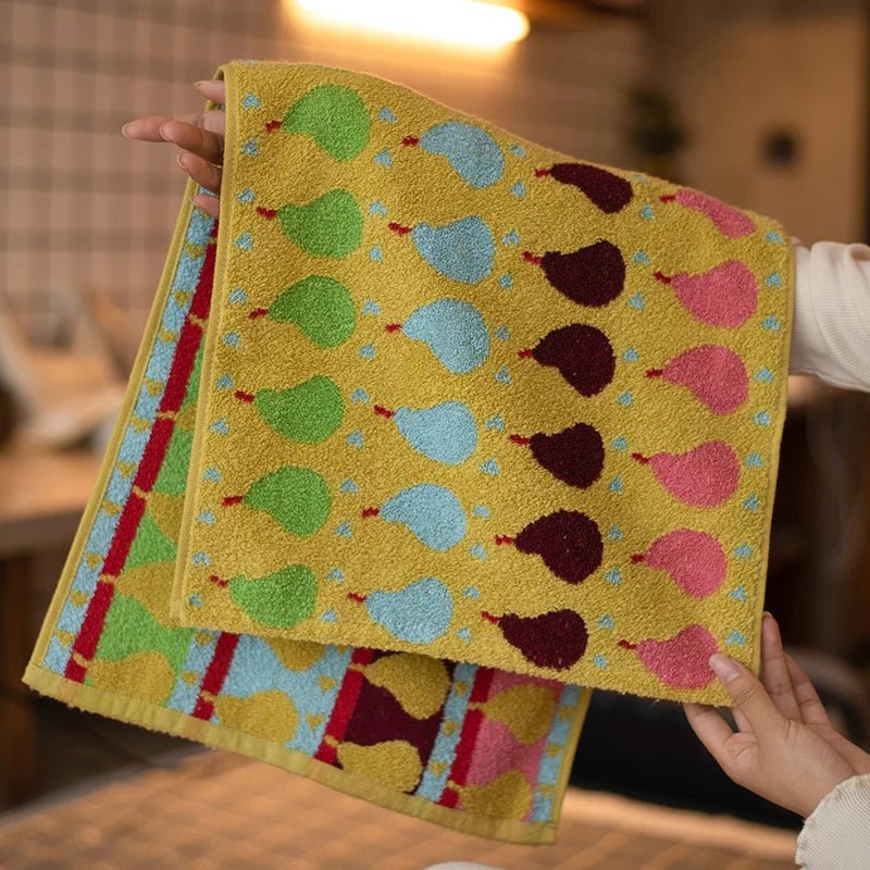 FruitTowel – Weiches Kinderhandtuch mit Birnen-Print
