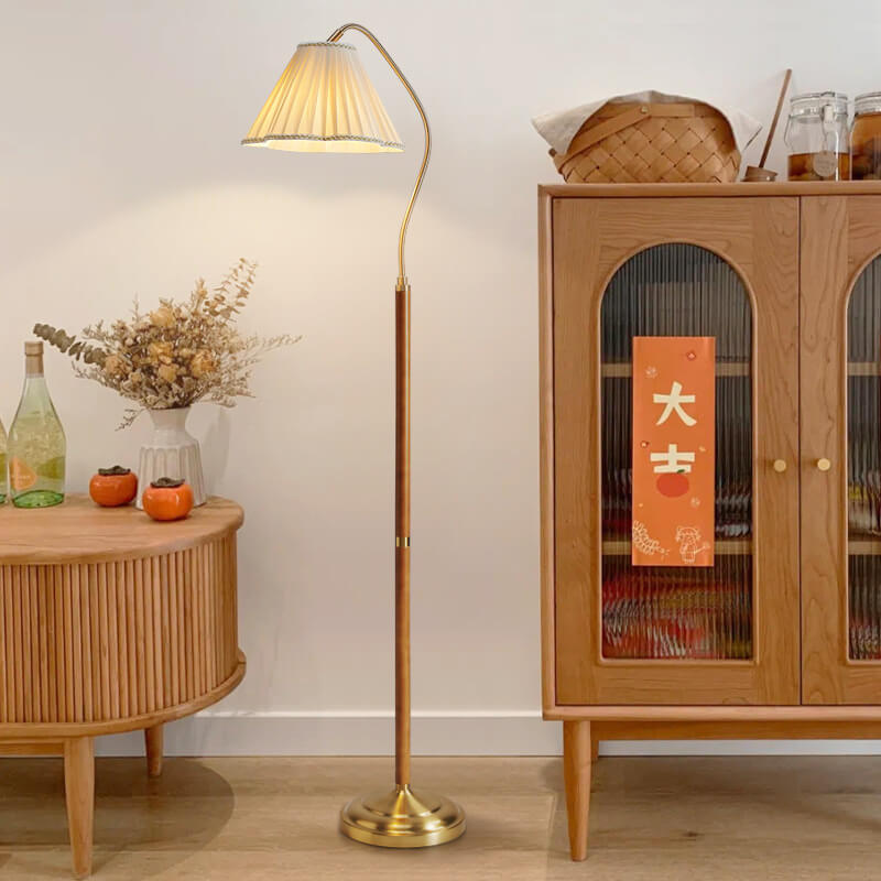 Leandro – Massivholz Stehlampe