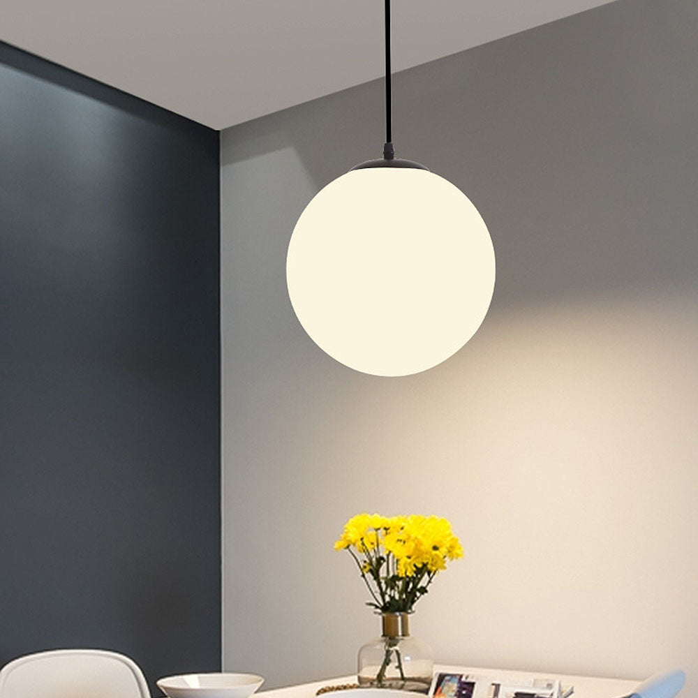 Giro – Elegante Kugelform Pendelleuchte
