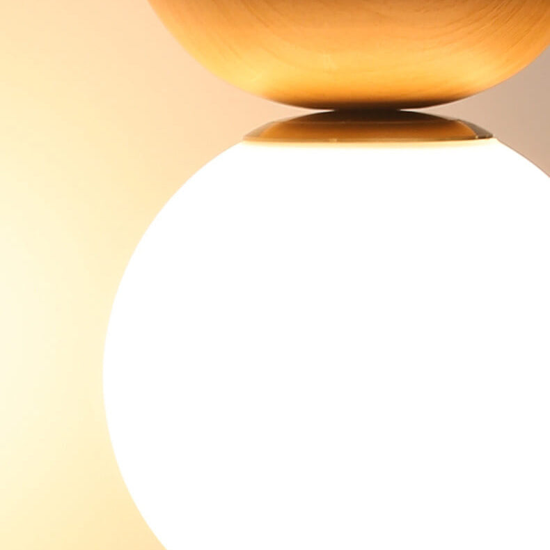 Nivara – Moderne Deckenlampe aus Holz