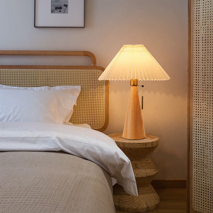 Emilia – Japanische Faltbare Holz LED Tischlampe