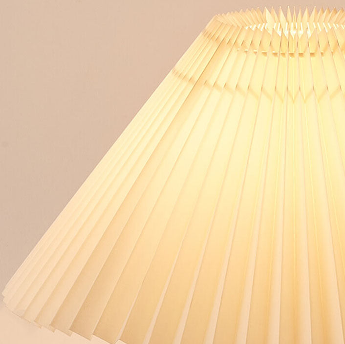 Emilia – Japanische Faltbare Holz LED Tischlampe