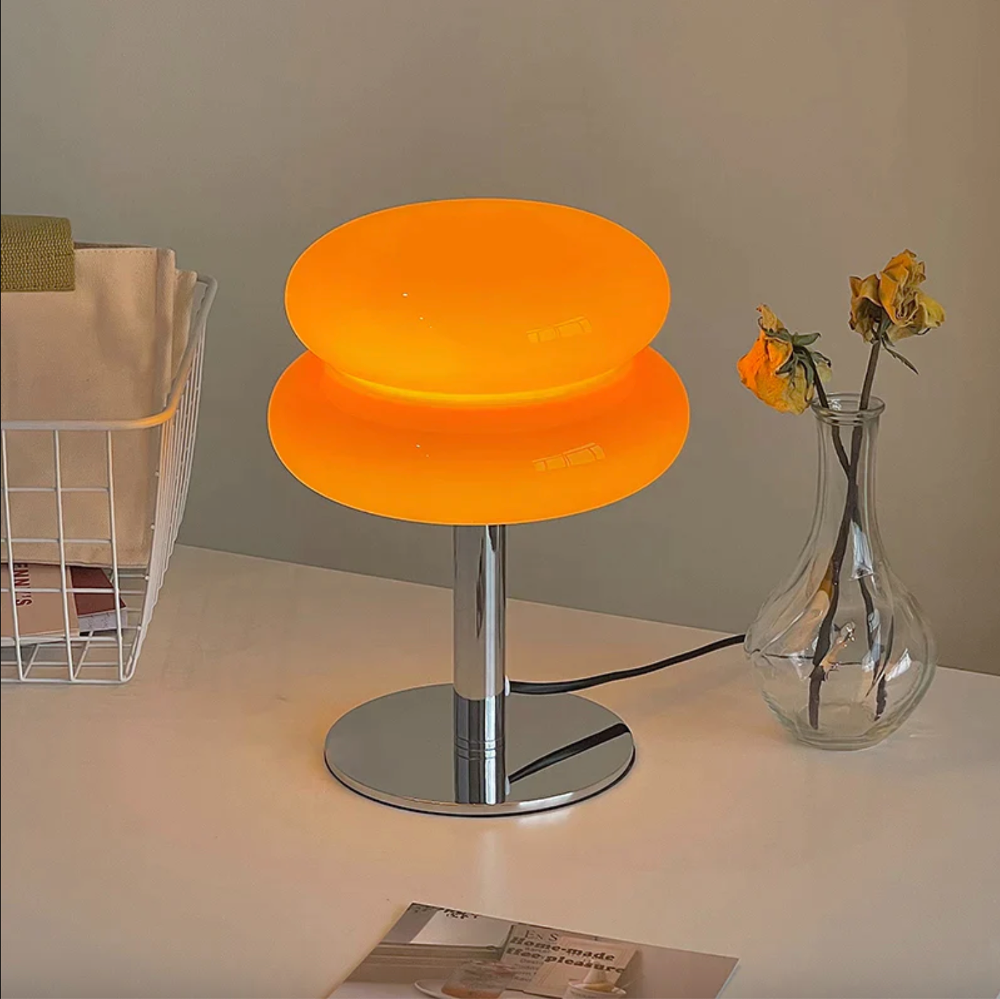 Aksel – Nordische Minimalistische Tischlampe
