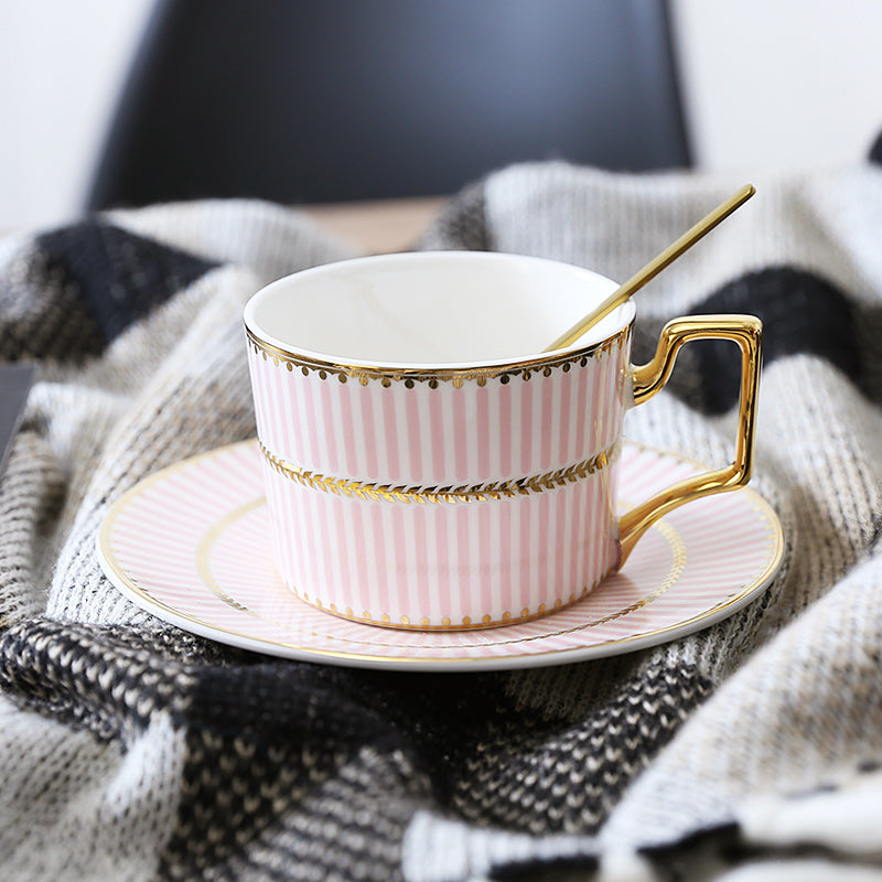 Lyndie – Nordisches Afternoon-Tea-Set