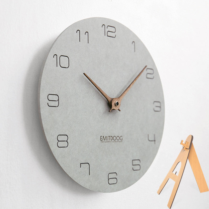 Skye – Graue Nordische Wanduhr