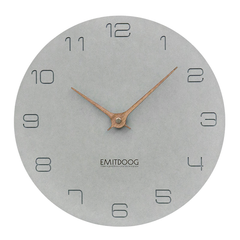 Skye – Graue Nordische Wanduhr