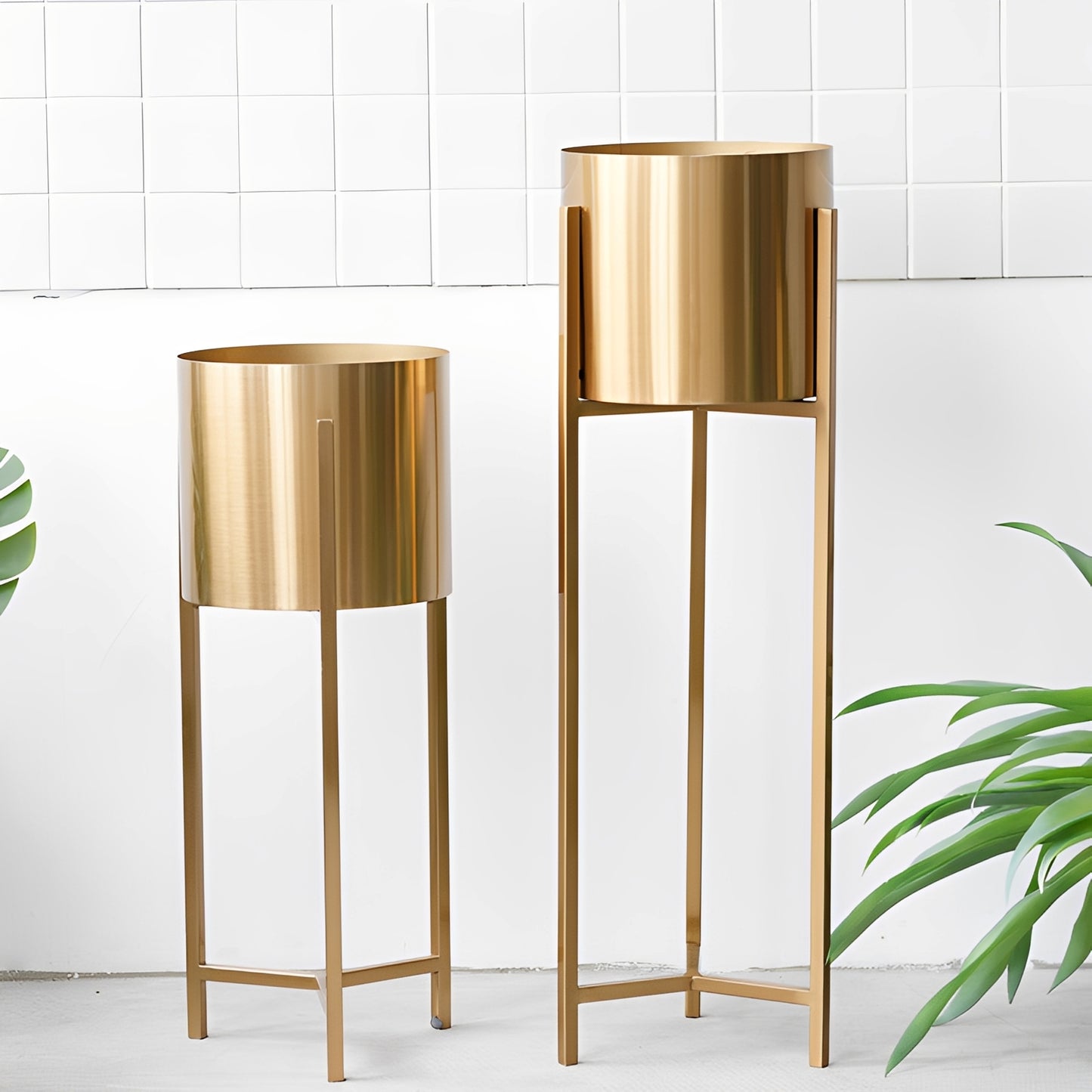 Freja – Nordisches Blumenregal aus Eisen