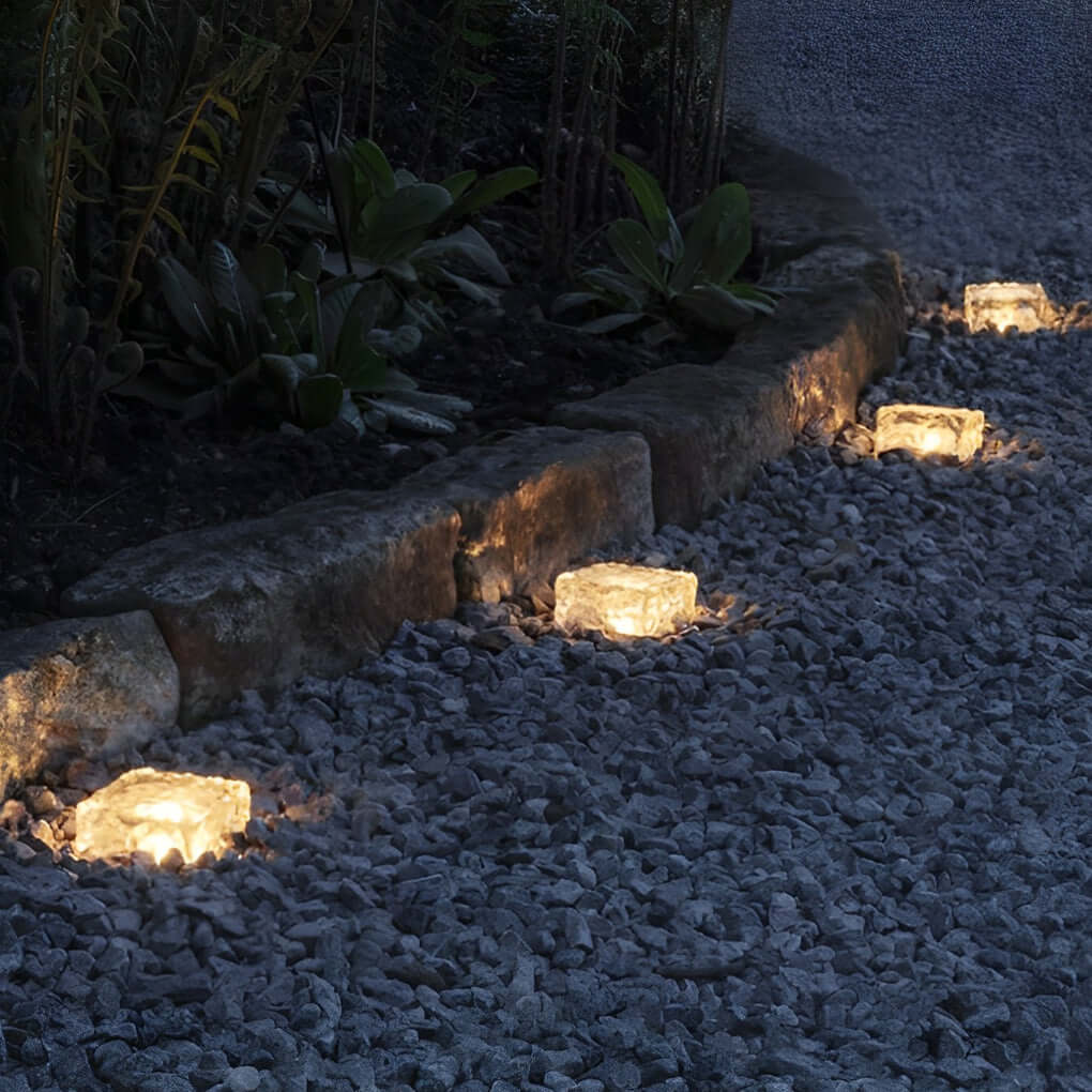 Ayla – Solar Eisziegel Gartenlampe
