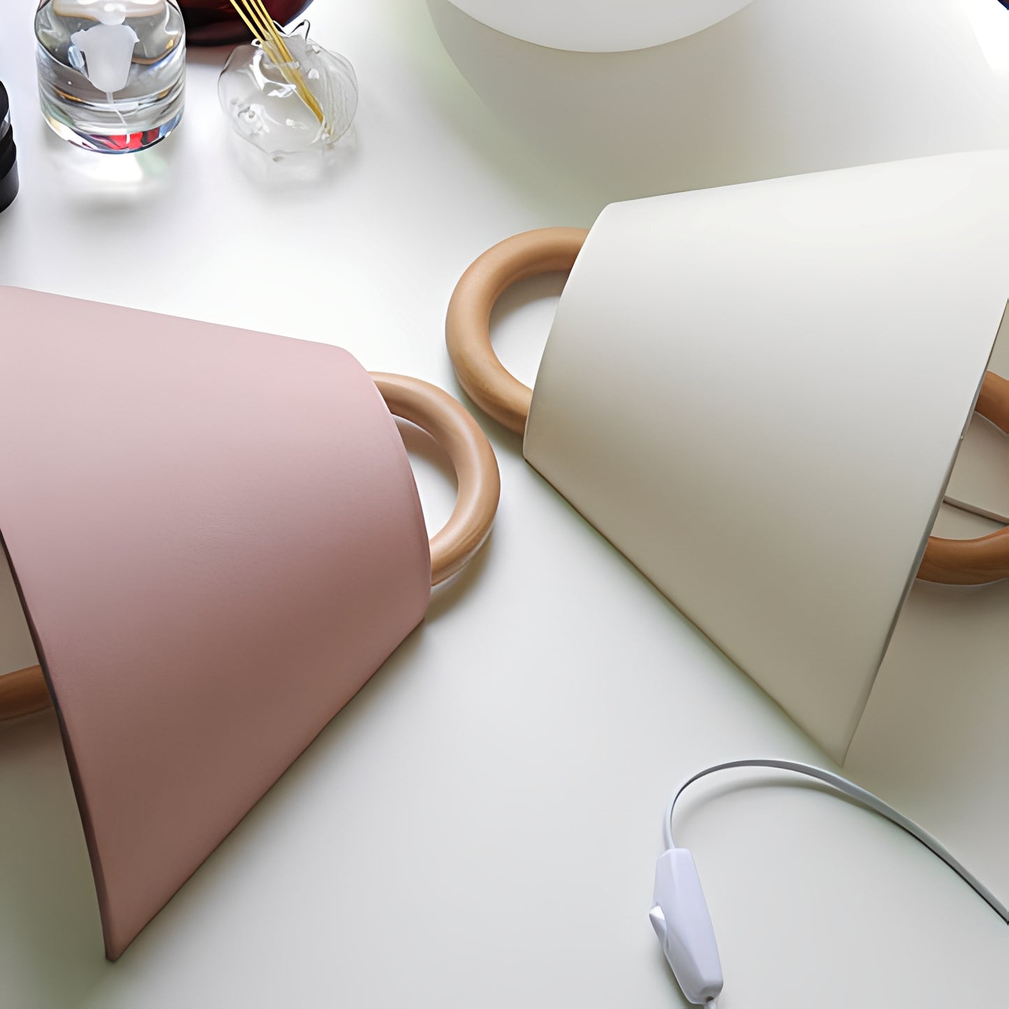 Reva – Beechwood LED Wandlampe