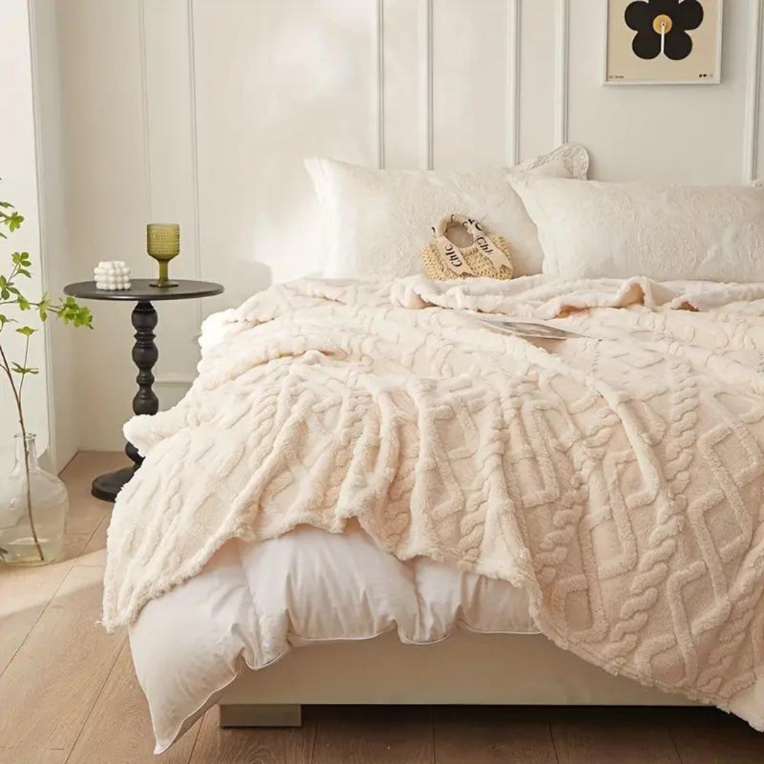 Ella – Flauschige Wurfdecke