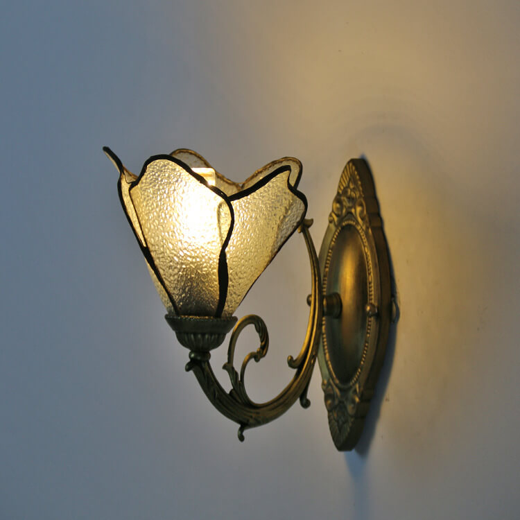 Leona – Stilvolle Glas-Wandleuchte