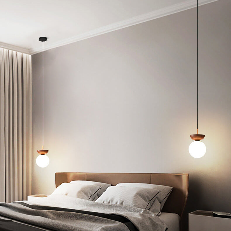 Nivara – Moderne Deckenlampe aus Holz