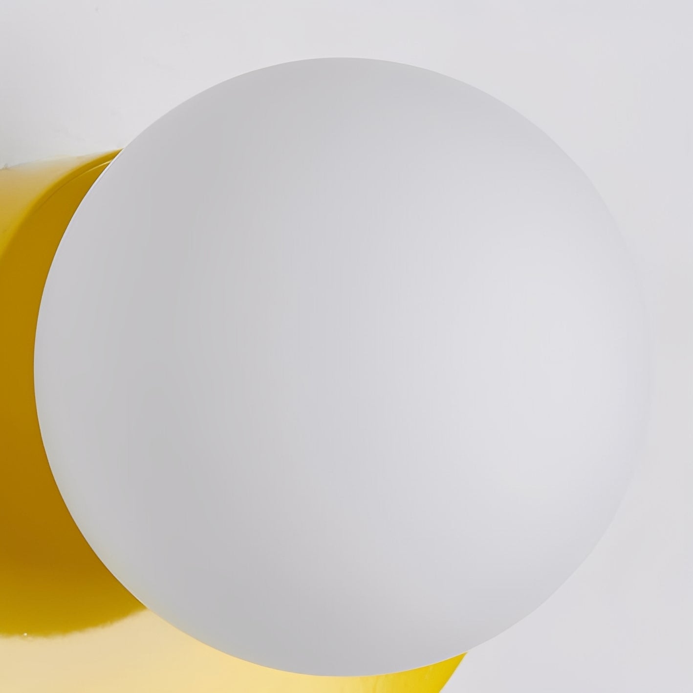 Lia – Bunte Wandlampe für Akzentwände