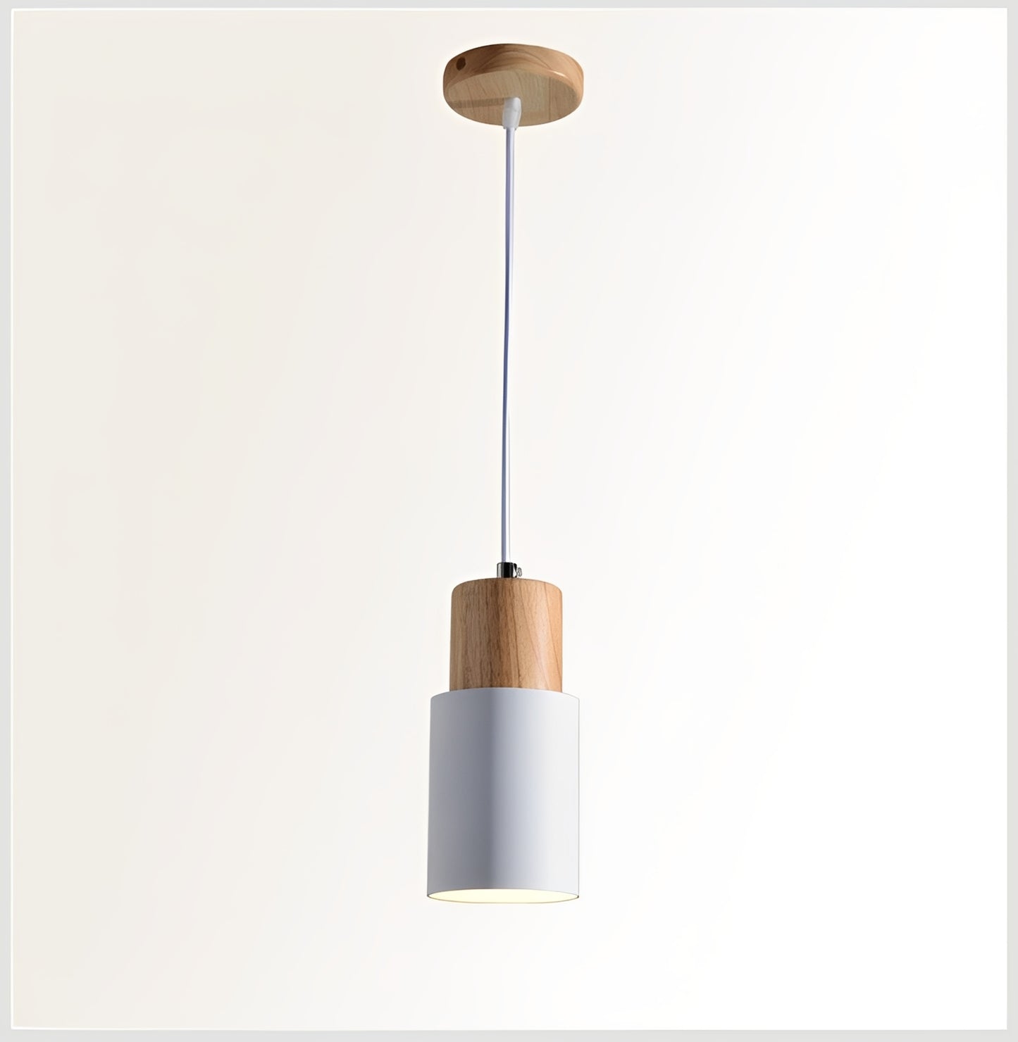 Loewe – Schlichte Holz-Pendelleuchte
