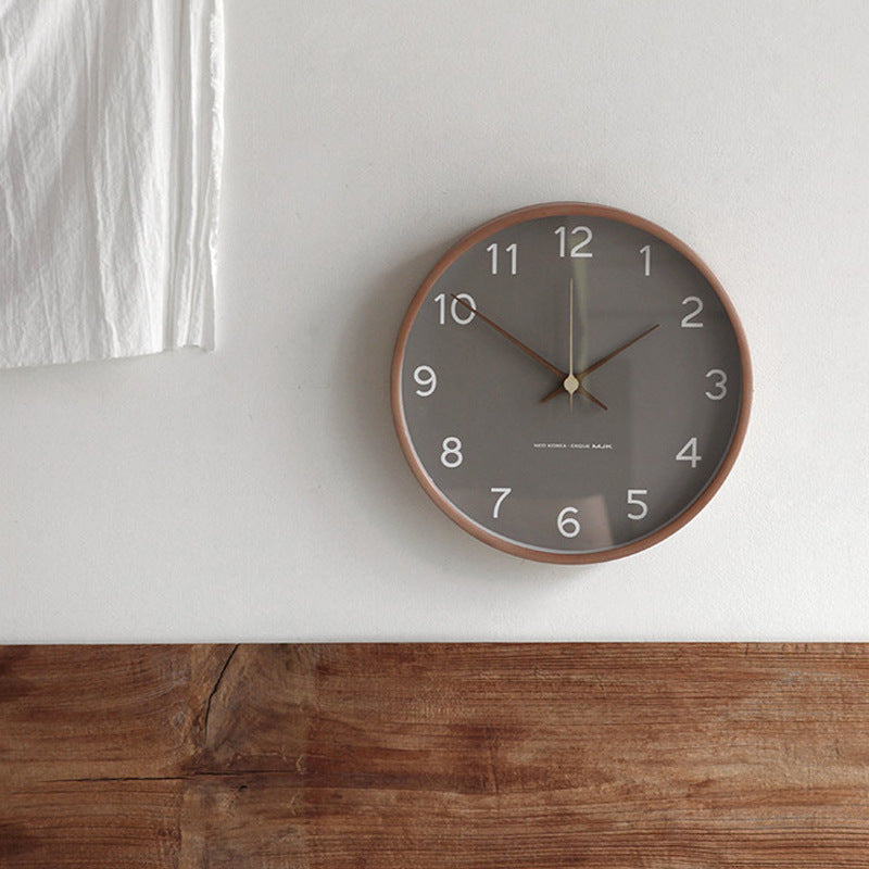 Auron – Minimalistische Holzwanduhr mit Quarzwerk und stilvollem Design