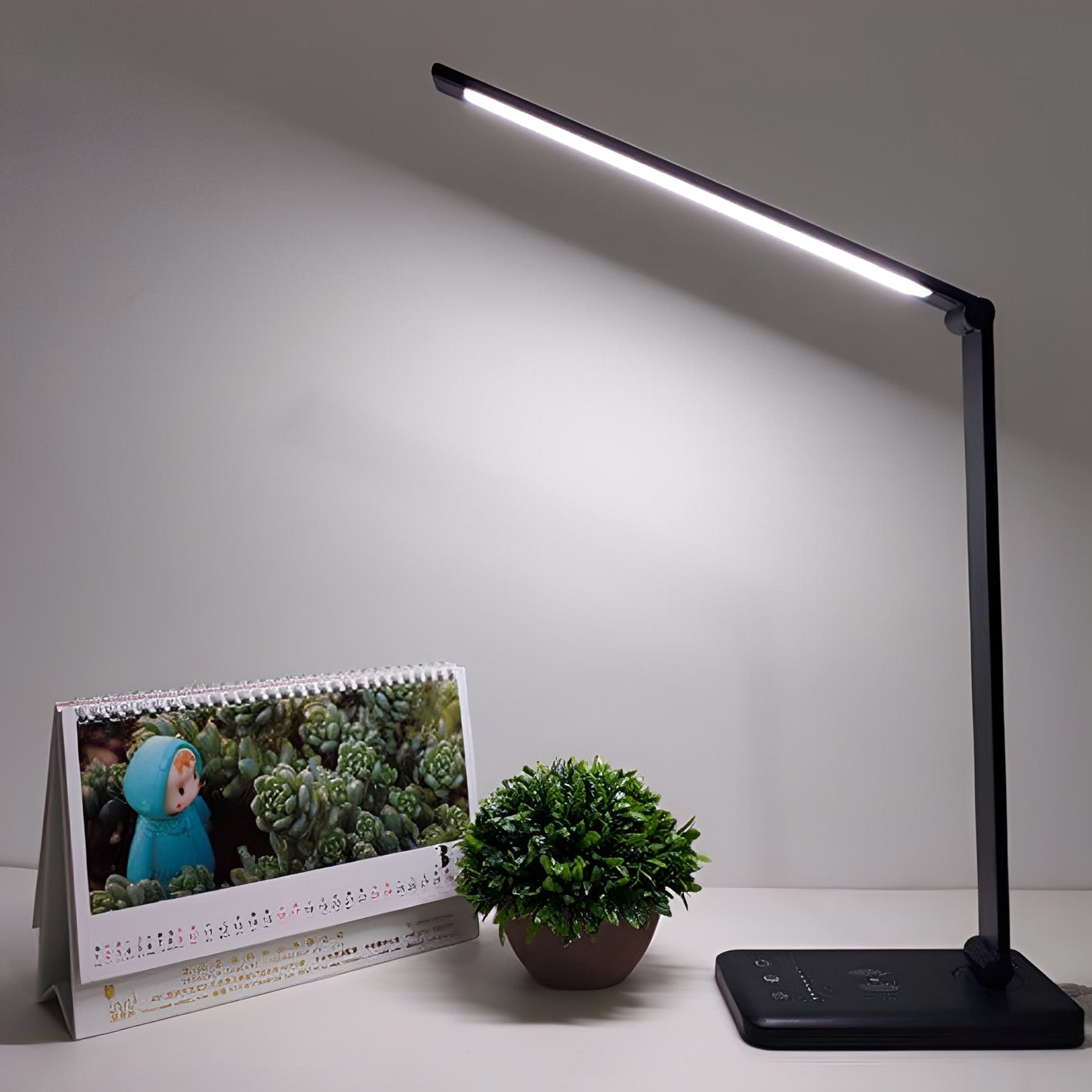 Ariel – LED Schreibtischlampe
