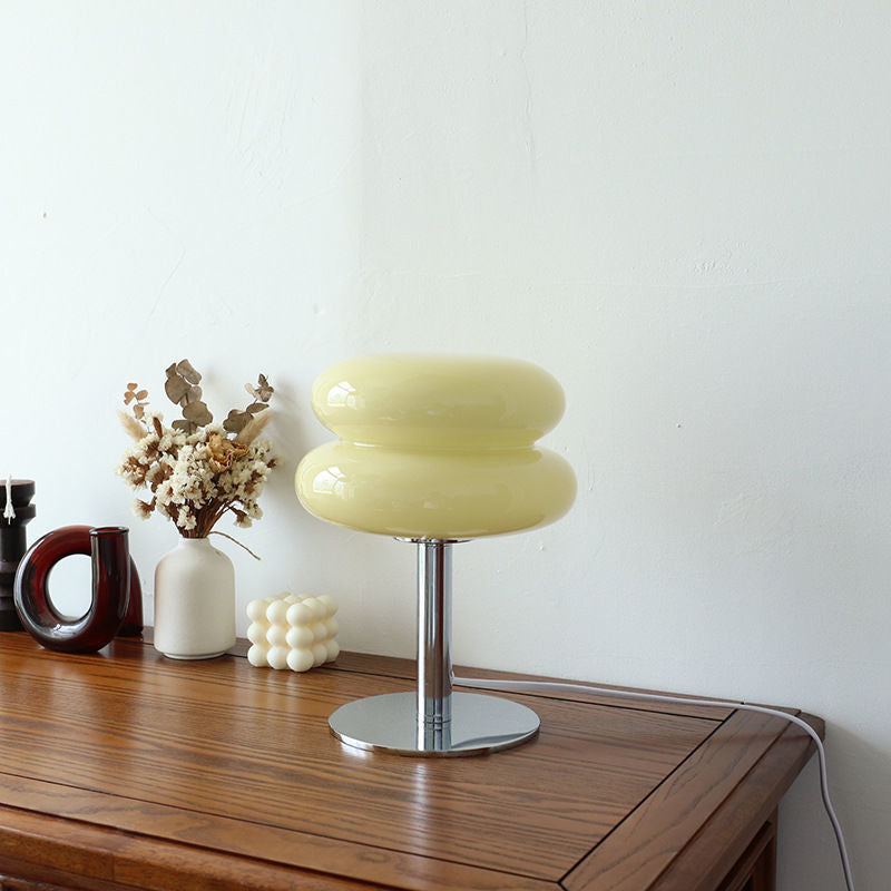 Freja – Nordische Glas-Tischlampe im Minimalistischen Design