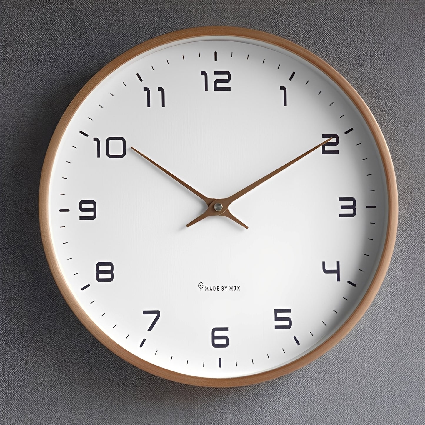 Nordik – Geräuschlose Wanduhr aus Massivholz