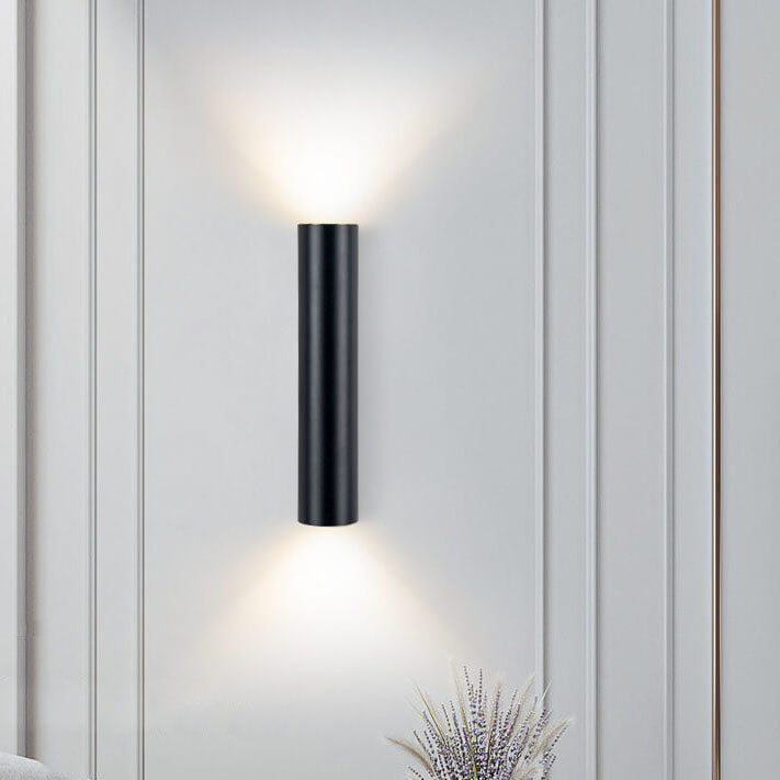Iyah – Moderne LED-Wandleuchte fürs Lesen