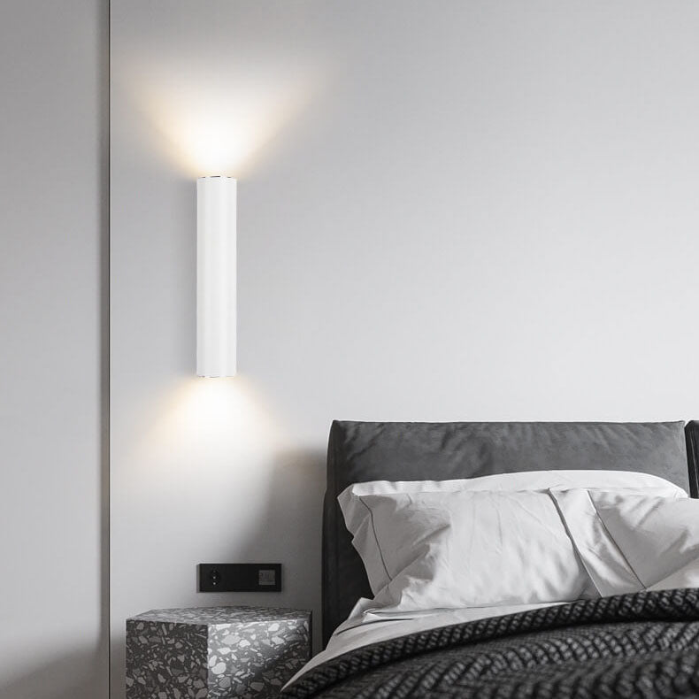 Iyah – Moderne LED-Wandleuchte fürs Lesen