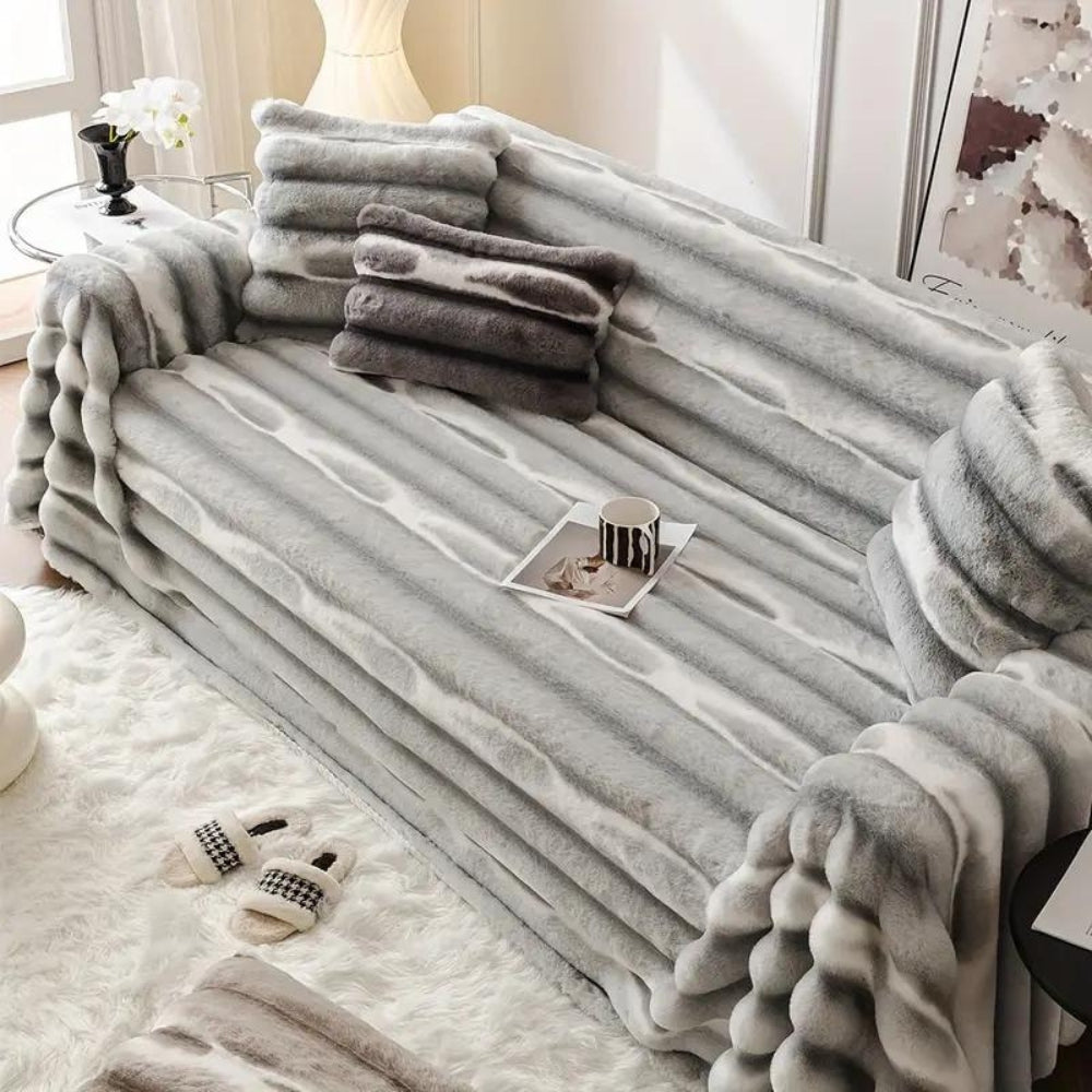 Juvy – Samtiges Faux Fur Sofabezug