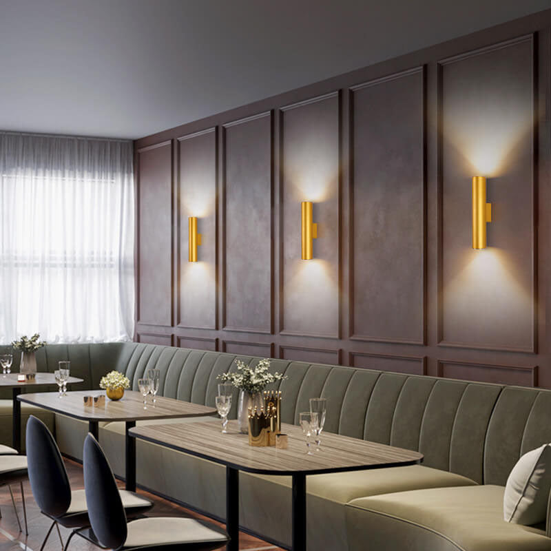 Iyah – Moderne LED-Wandleuchte fürs Lesen