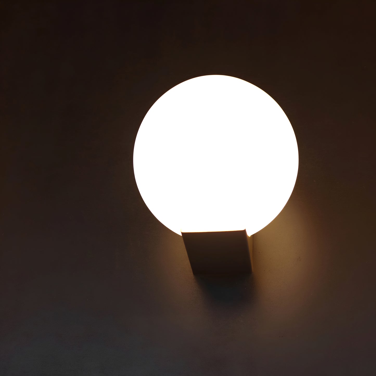 Alva – Designer Nordic Minimalist Wandleuchte