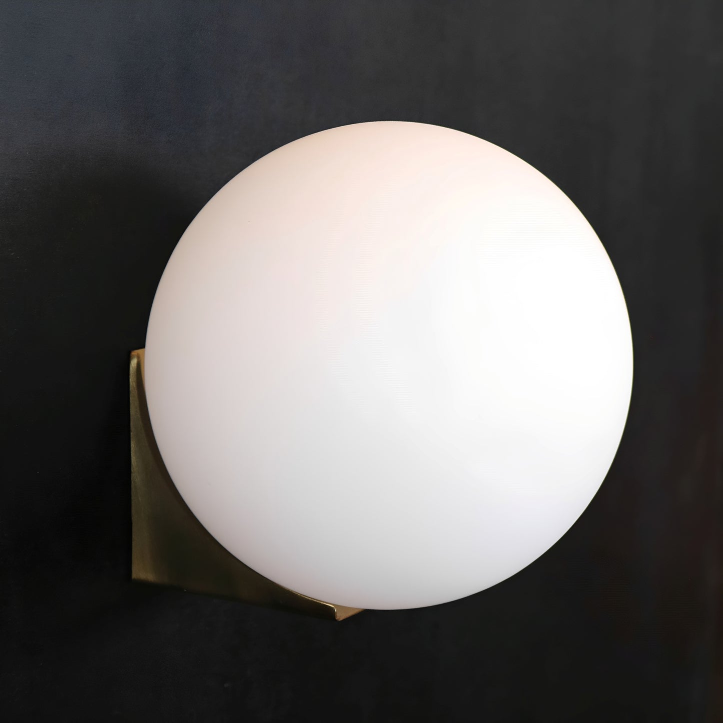 Alva – Designer Nordic Minimalist Wandleuchte