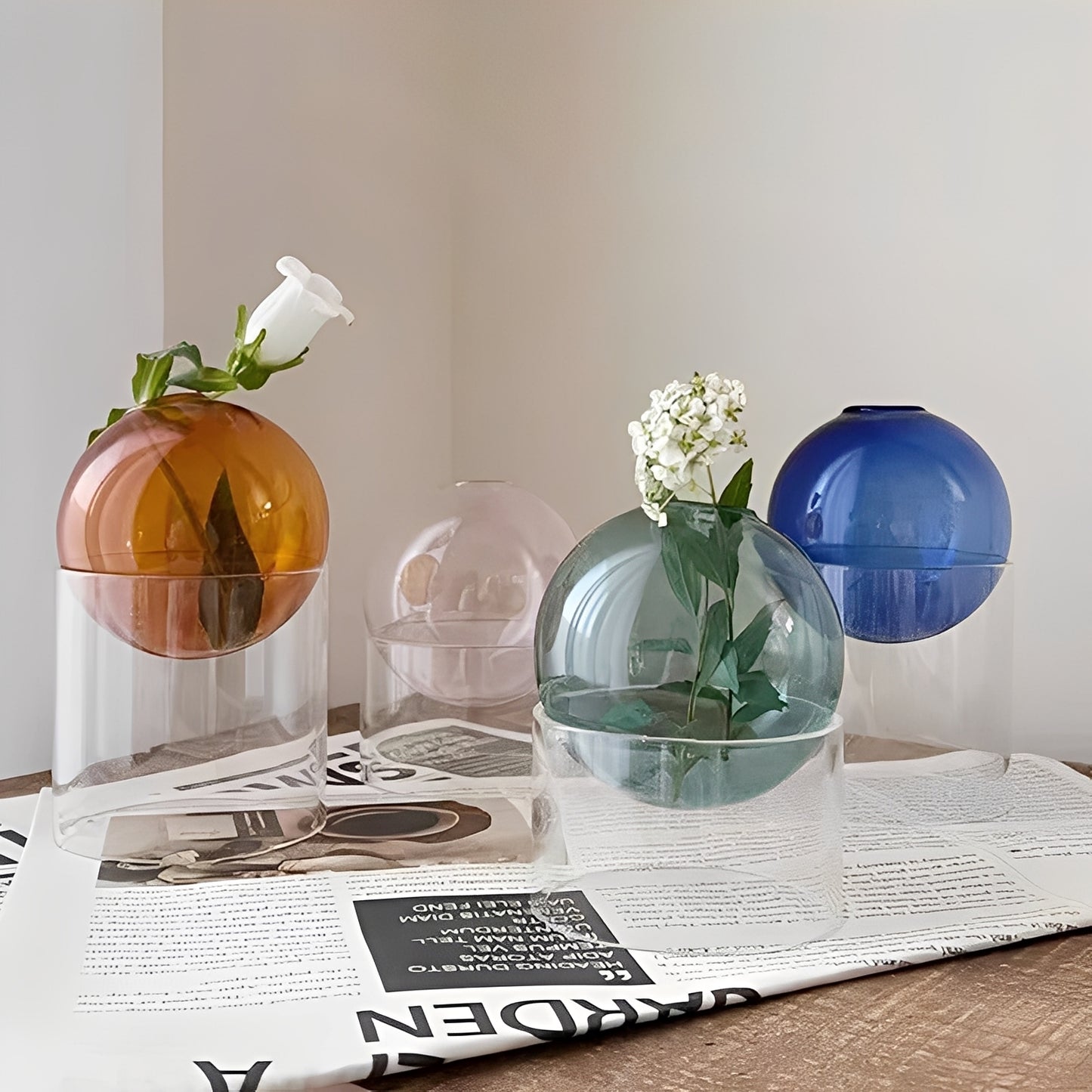 Amira – Bunte Glas Kugelvase Dekoration