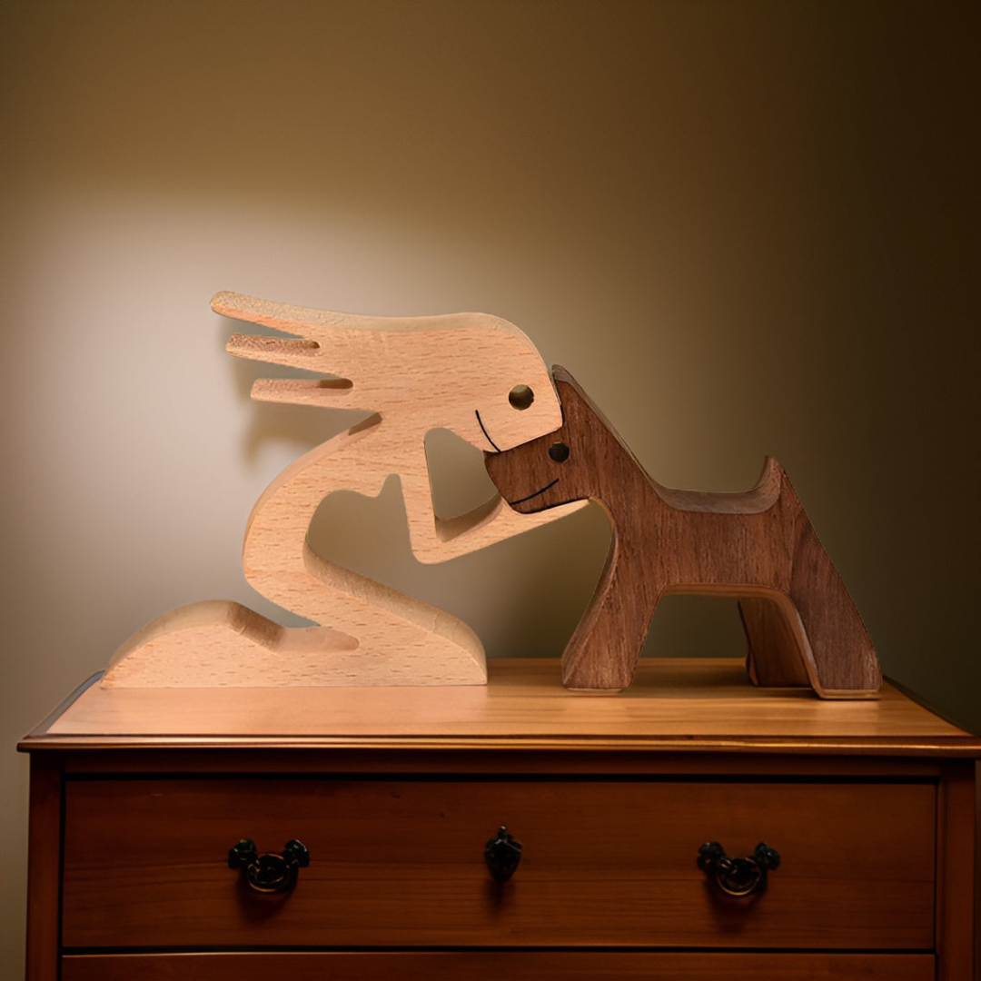Aelix – Holzskulptur Mann und Hund
