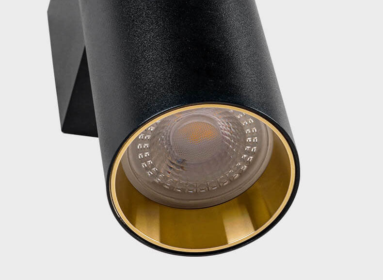 Iyah – Moderne LED-Wandleuchte fürs Lesen