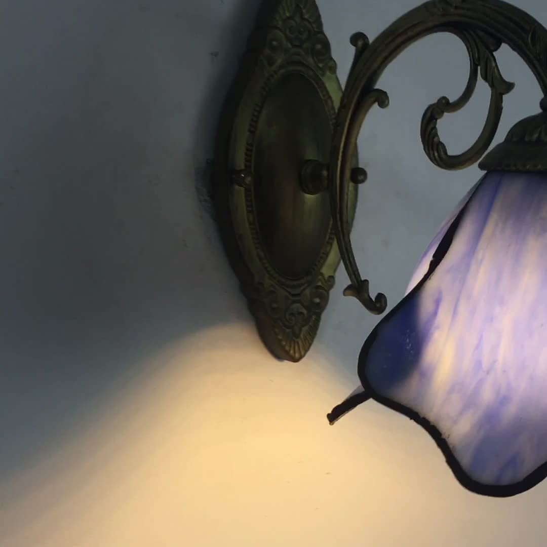 Leona – Stilvolle Glas-Wandleuchte
