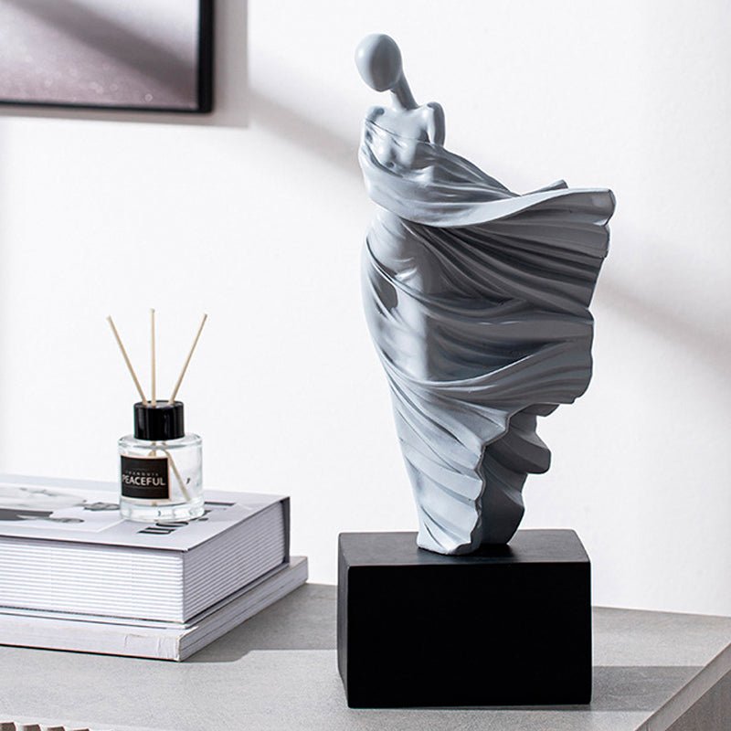 Alariel – Tischskulptur „Queen of the Wind“