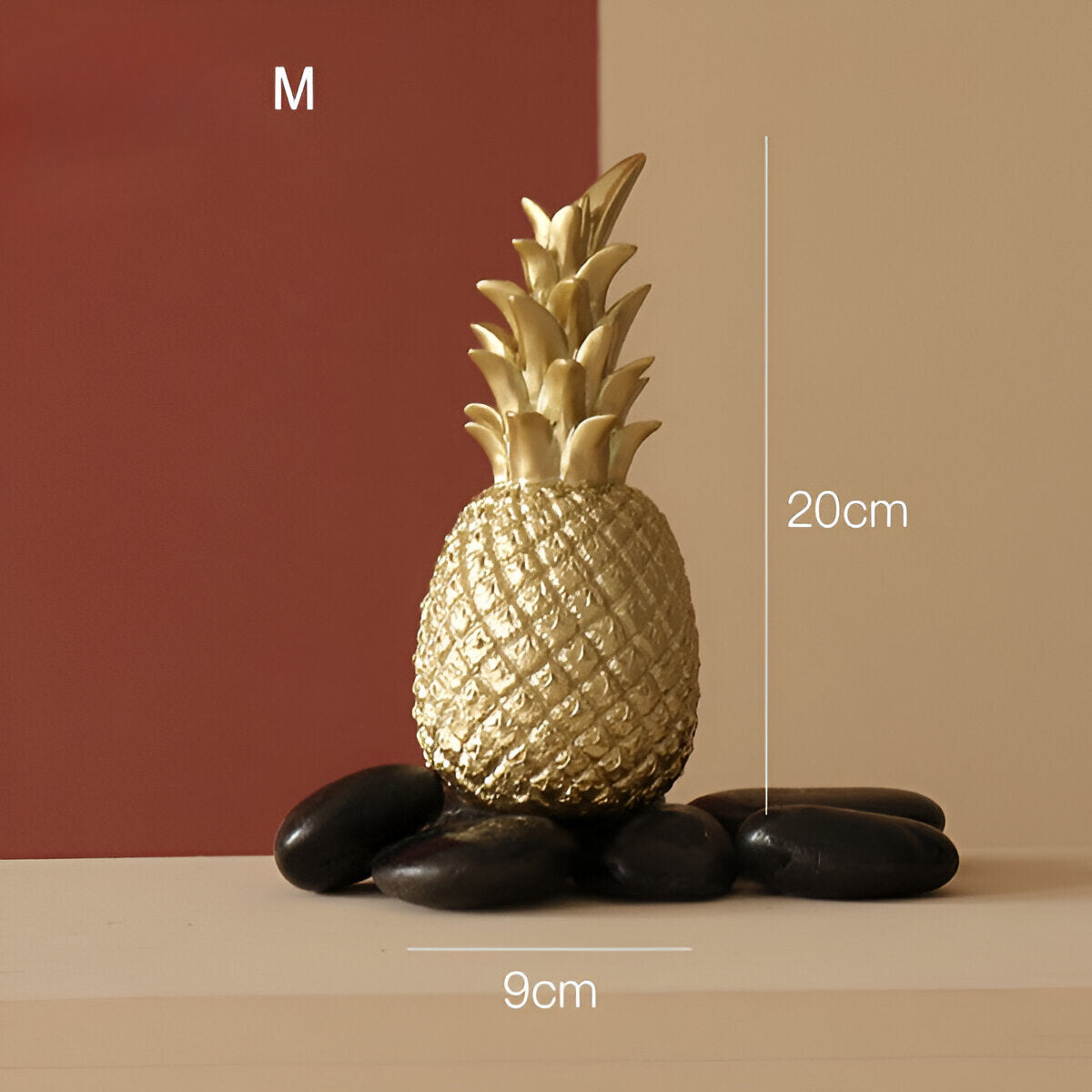Phineas – Stilvolle Ananas-Dekoration aus Harz für sommerliche Wohnakzente