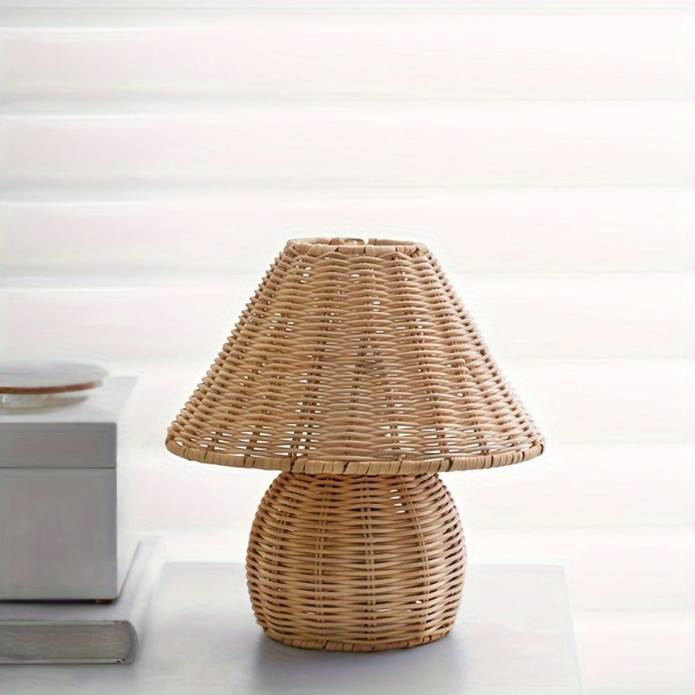 Noya – Rattan Tischlampe