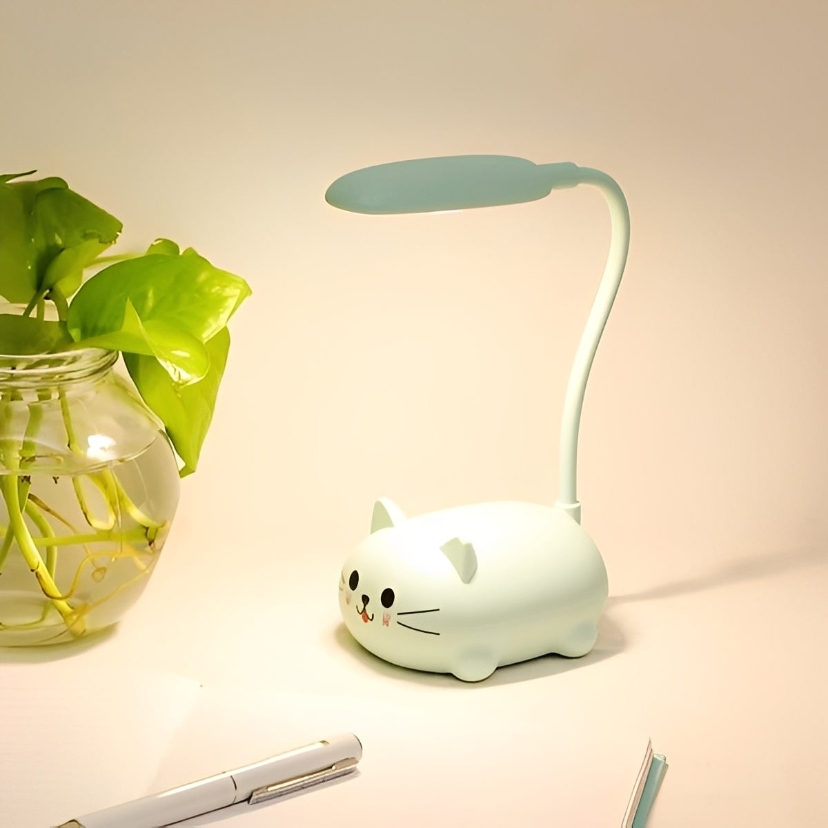 BrightPaws – LED-Tischlampe im Katzen-Design