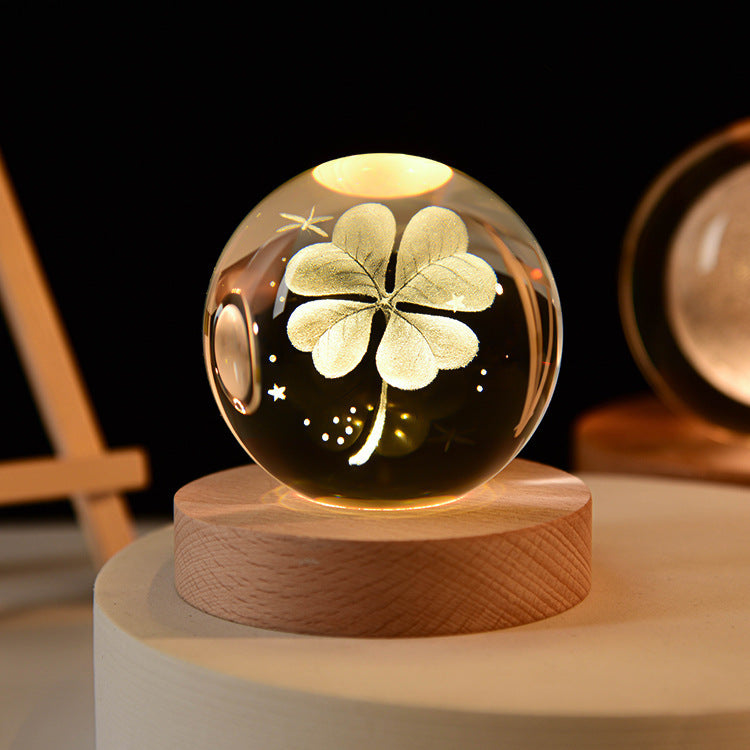 Pirena – LED-Kristallkugel-Tischlampe mit Galaxie-Design