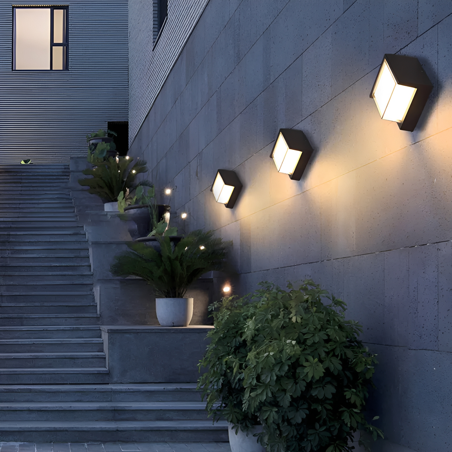 Cortena – Dimm­bare LED-Außenwandleuchte