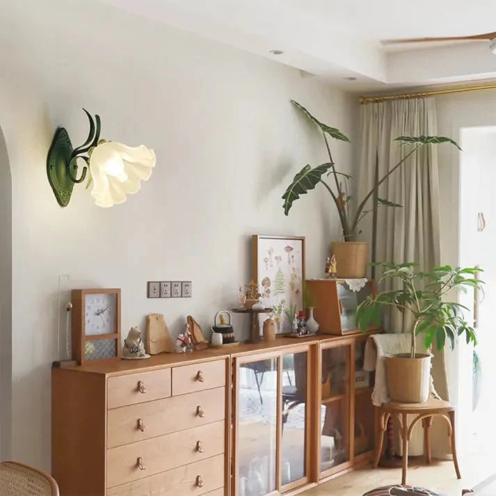 Kaede – Klassische Retro Blumenlampe